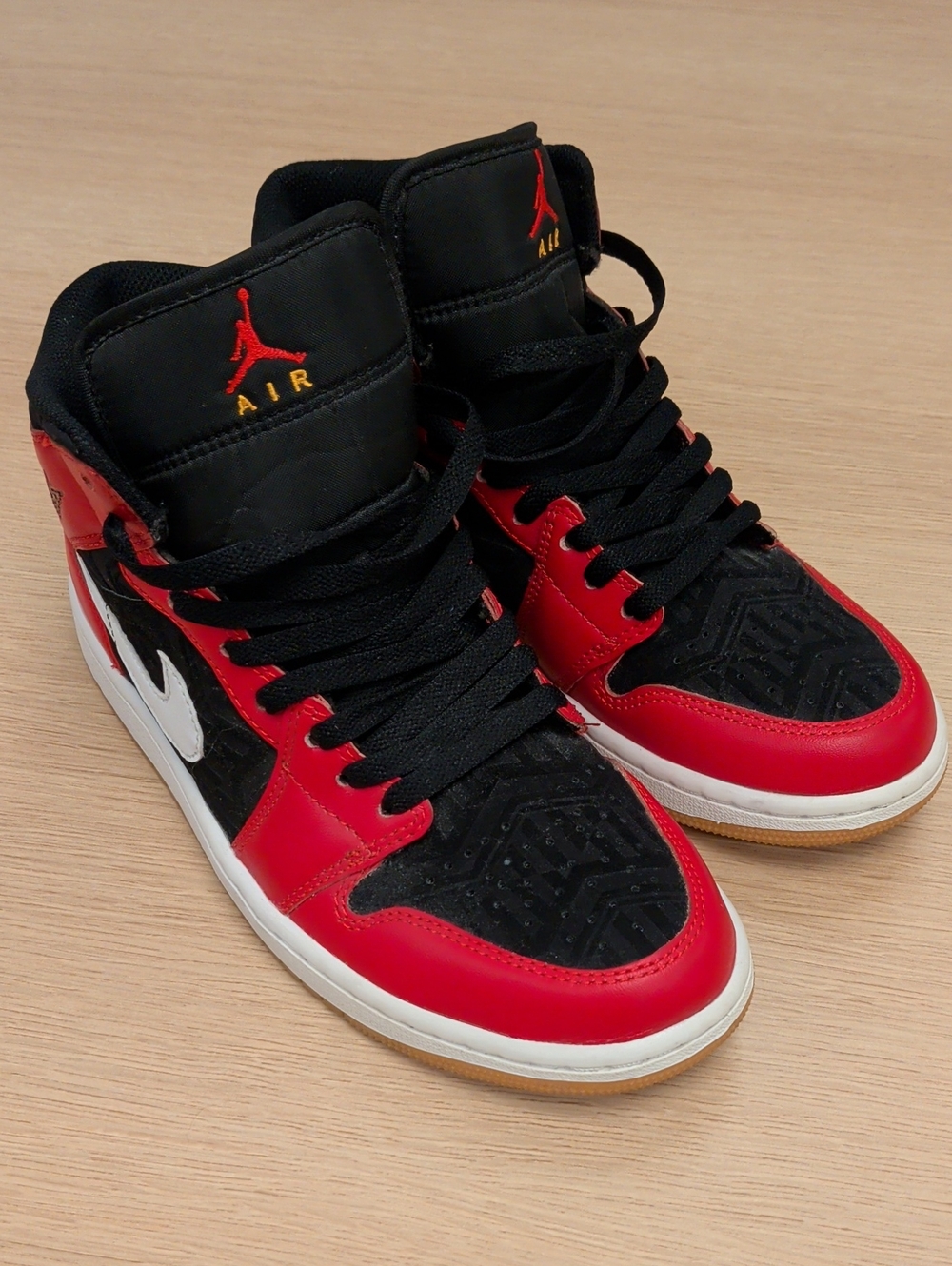 Nike Jordan Mid SE US 7